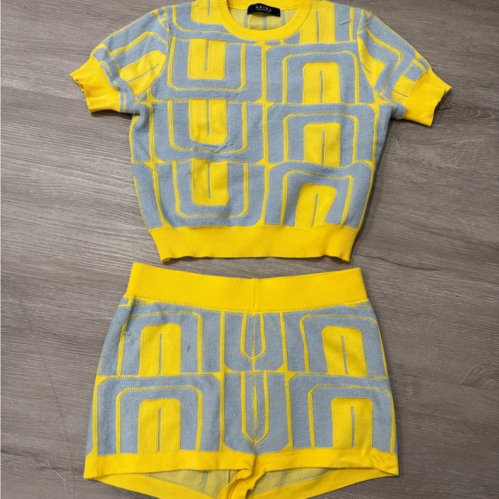 AKIRA Vibrant Yellow Knit Top